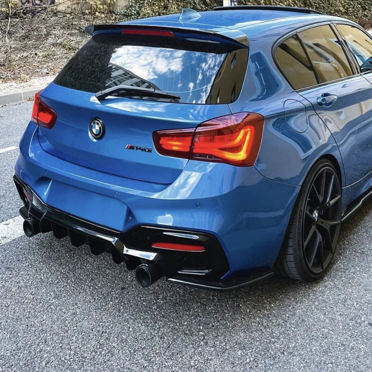 BMW 1 Series M135I/M140I (F20/F21) Straight Cut Carbon Exhaust Tips